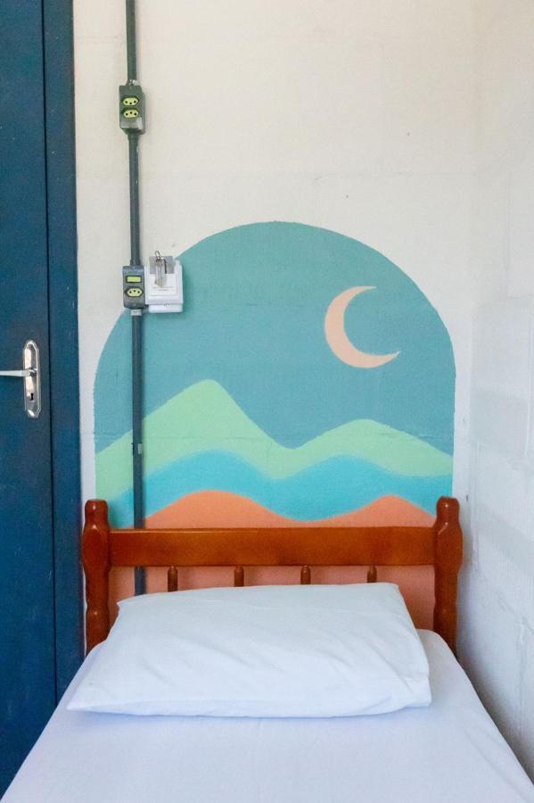 Sea Wolf Surf Hostel Florianópolis Eksteriør bilde